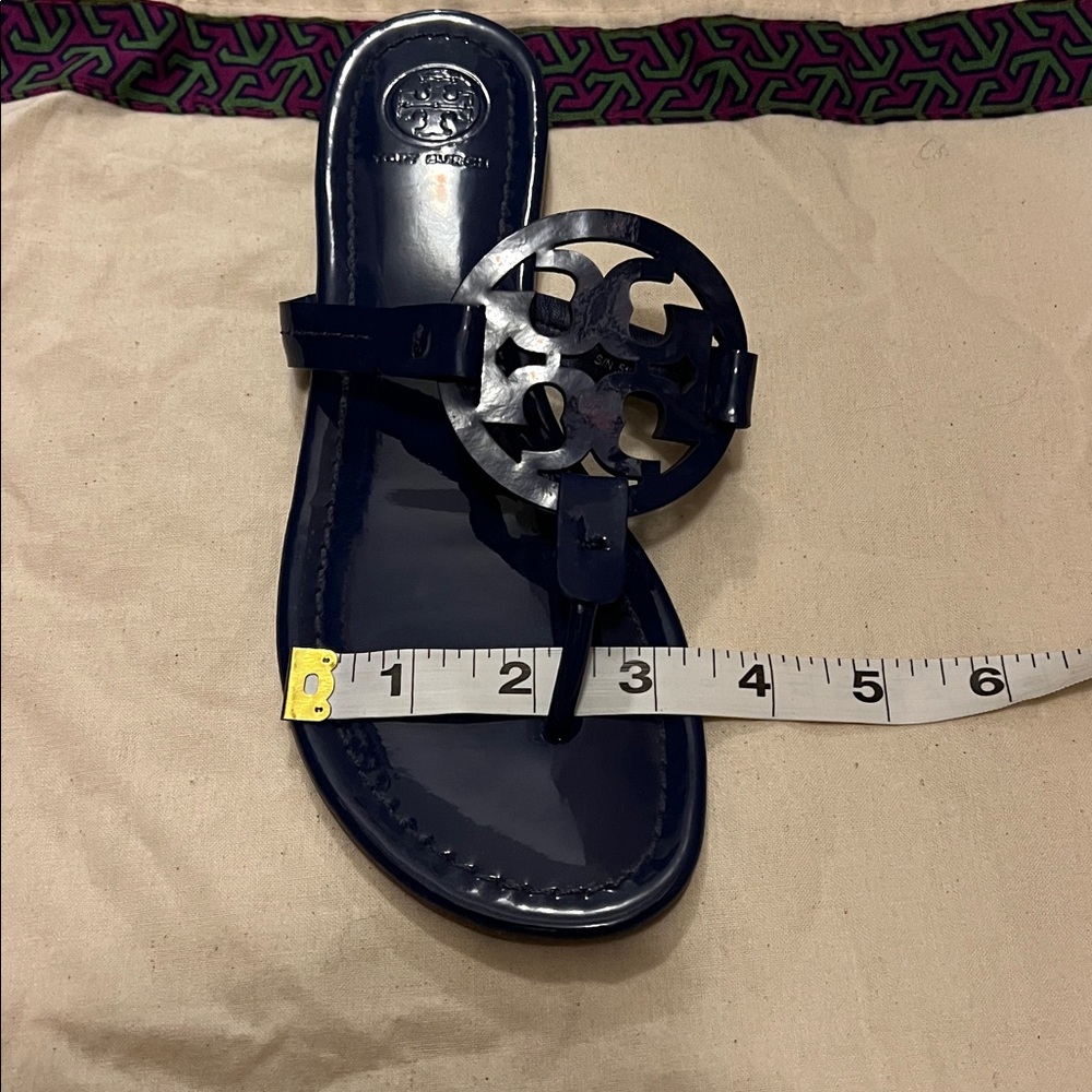 Tory Burch Miller Thong Sandal Patent Leather Bright Indigo size 6 - Picture 16 of 16